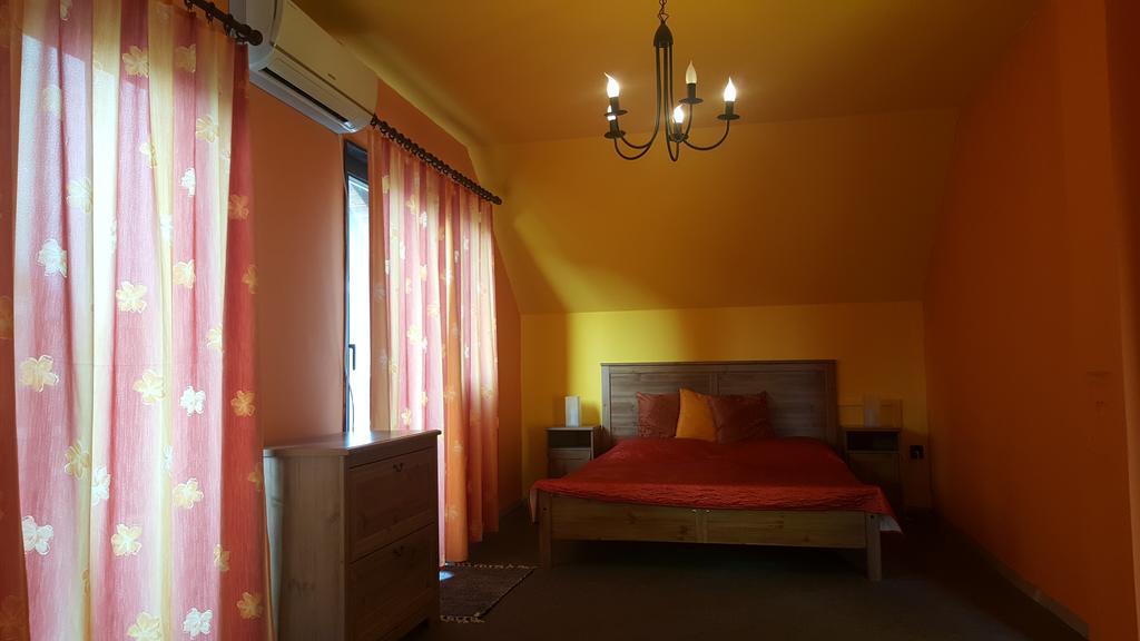 Nador Apartman Διαμέρισμα Balatonlelle Εξωτερικό φωτογραφία