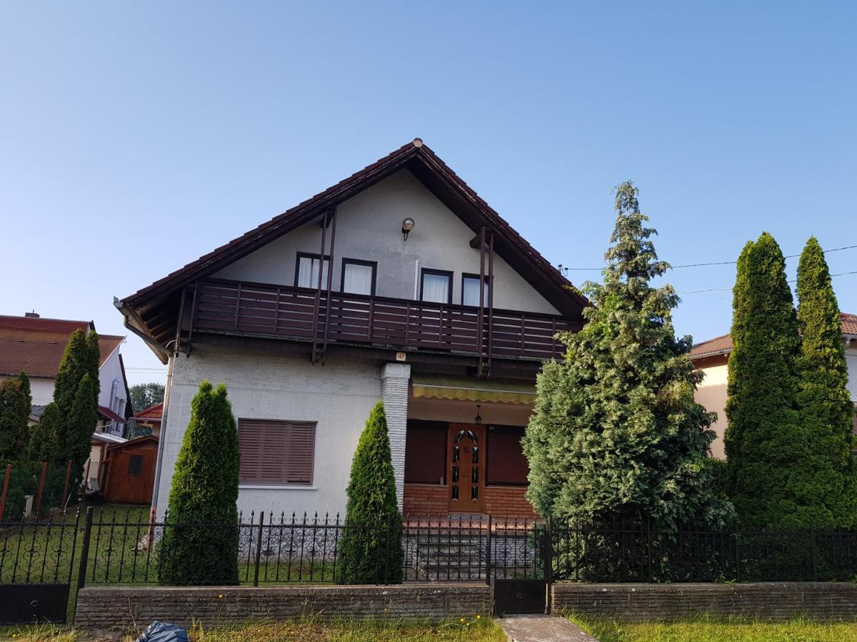 Nador Apartman Διαμέρισμα Balatonlelle Εξωτερικό φωτογραφία